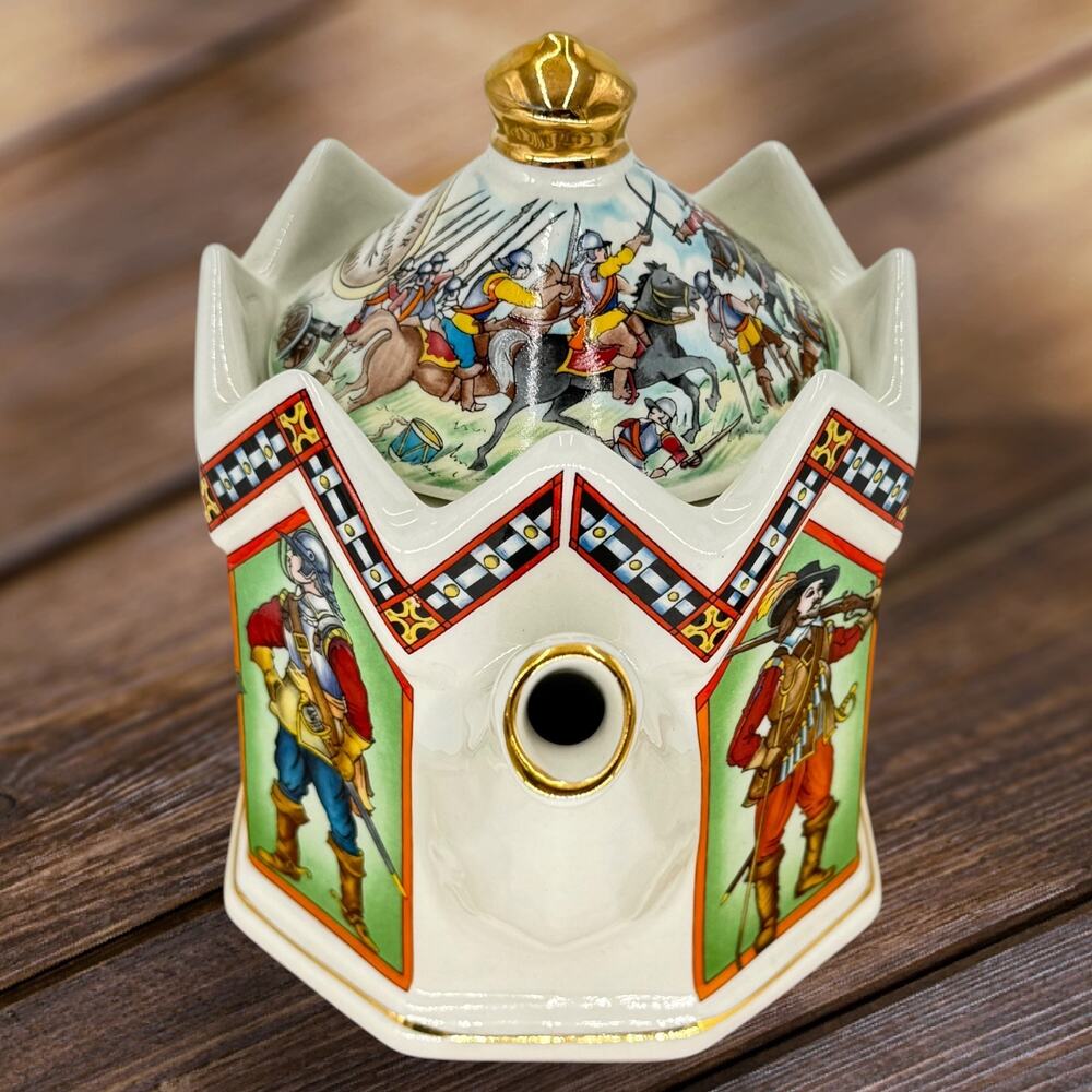 Vintage Sadler England Historical Series "Civil War" Porcelain Teapot No. 4542 - Picture 5 of 7